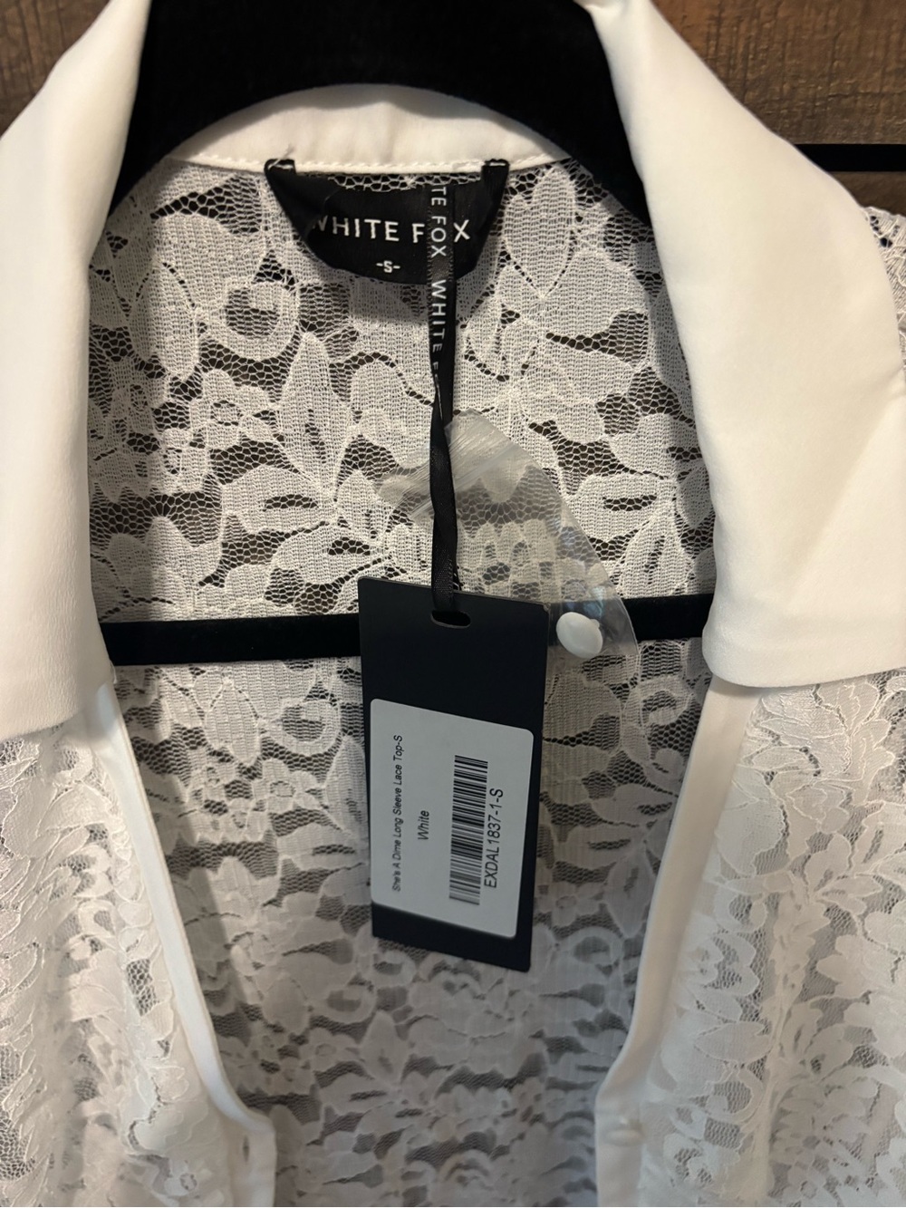 White Fox She's A Dime Long Sleeve Lace Top, white, size small, NWT - Picture 4 of 4